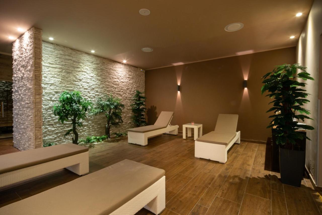 Boutique Hotel Life Rogoznica  Luaran gambar